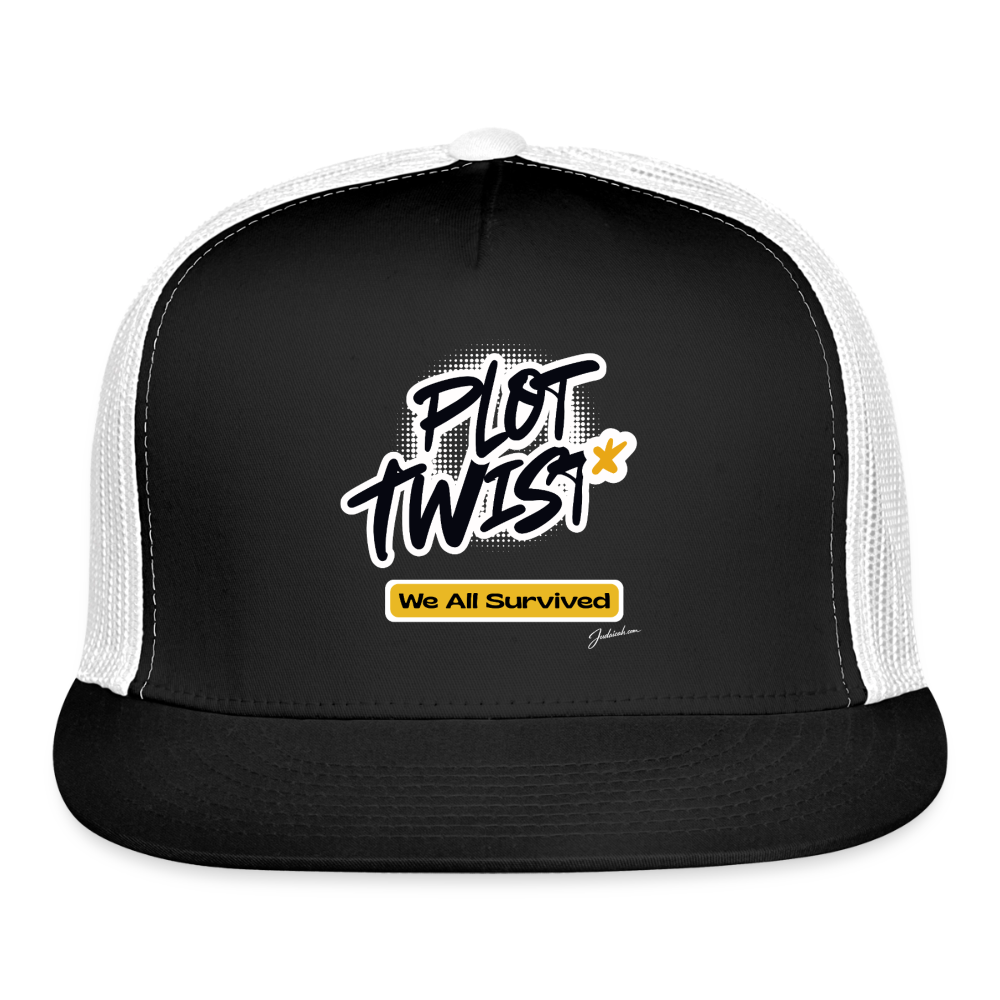 Plot Twist Trucker Hat - black/white
